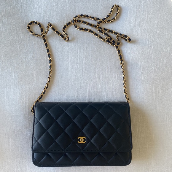 CHANEL WALLET ON CHAIN - Picture 3 of 13
